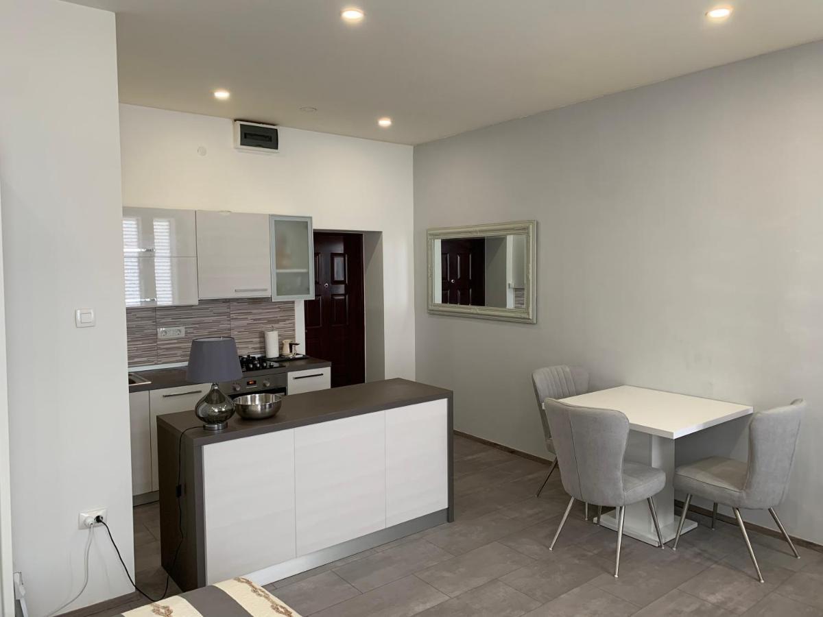 Zara City Apartments Exterior photo