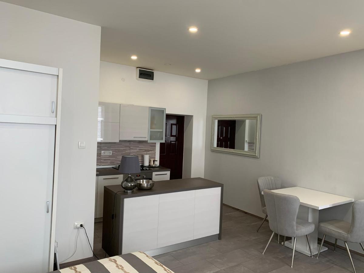 Zara City Apartments Exterior photo